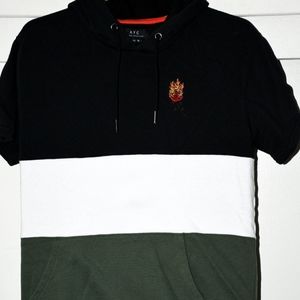 Short sleeve hoodie